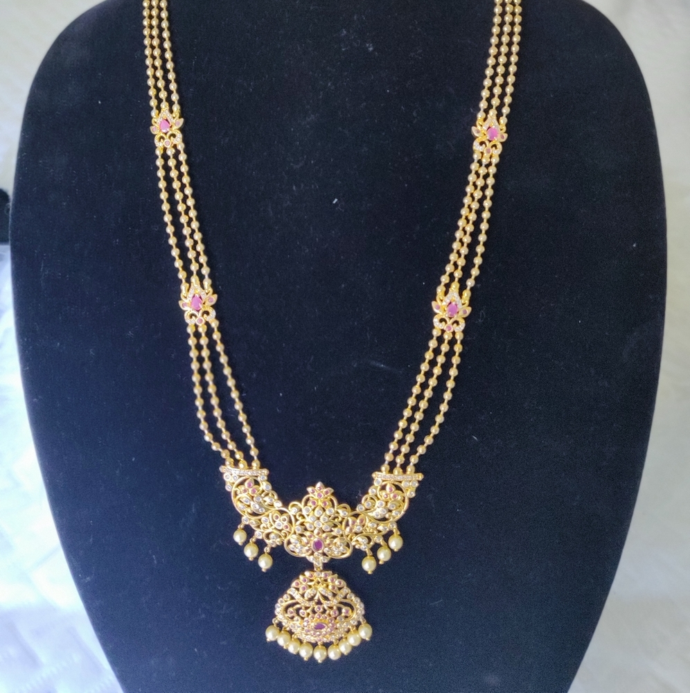 Brand New long necklace set